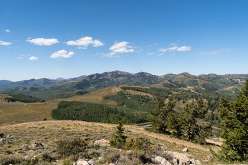 Fototapeta premium Stunning views of mountains from Deer Valley Resort in Park City, Utah.
