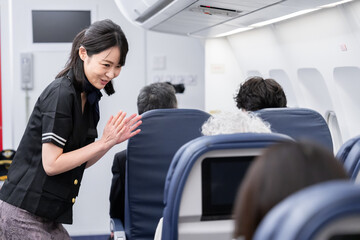 Fototapeta premium 飛行機の機内