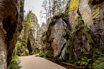 Die Felsenstadt Adrspach Weckelsdorf im Braunauer Bergland 