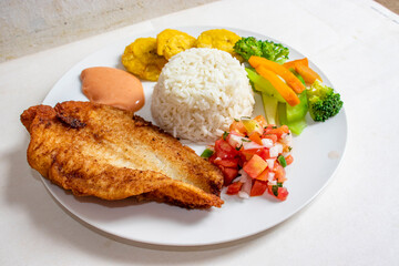 Pescado Empanizado