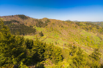 Obraz premium beautiful landscape of Walbrzych mountains seen from new viewing platform on top of Gomolnik Maly mountain at sunny day