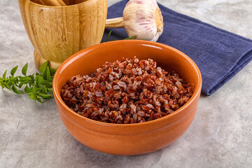 Red steamed rubine rice garnish