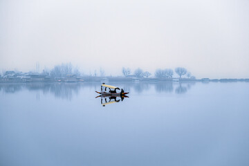 Obraz premium boat on the lake