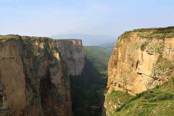 Naklejka premium Cliff Landscape Background