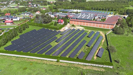Industrial facility with integrated solar power plant