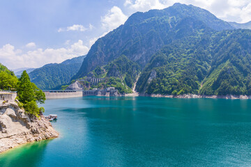 日本の風景・初夏　立山黒部アルペンルート　黒部ダム（黒部湖）