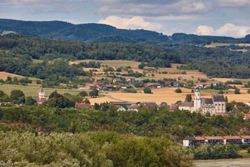 Fototapeta premium Wachau valley landscape. Danube river surrounded forest. Austria