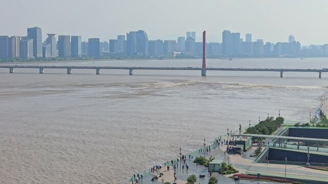 Hangzhou City Balcony Qiantang Jiangxi Xing Bridge Tide