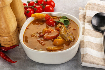 Yellow Thai curry with beef