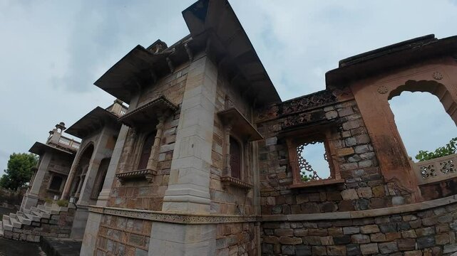 Exterior Architecture of Maharaniyon Ki Chhatriyan, the archaeological site features traditional funeral monuments honoring royal women of the past.