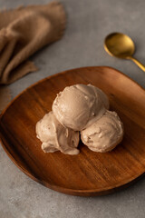 Baileys liqueur-based coffee ice cream balls