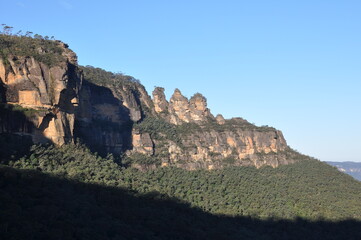 View of stunning famous Three Sisters rock formation in Blue Mountains, Australia