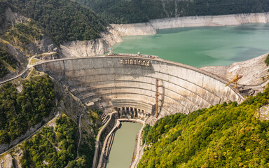 Naklejka premium Aerial view of Enguri Dam in Georgia