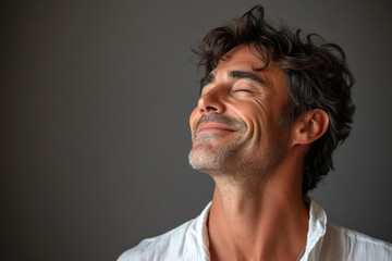 Fototapeta premium a close up of a smiling man's face