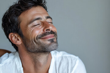 Obraz premium a close up of a smiling man's face