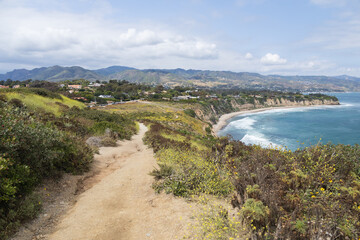 Trail at Pt. Dume Natural Preserve overlooking the Pacific Ocean, California