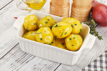 Hot boiled baby potato with oil