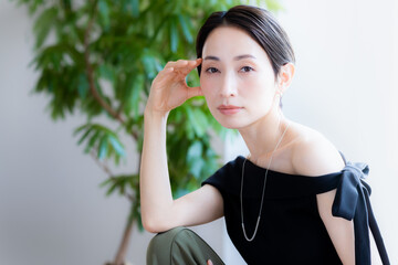 ミドル女性のビューティーイメージ