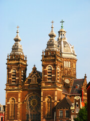 Fototapeta premium The Basilica of Saint Nicholas in Amsterdam features a striking neo-Baroque and neo-Renaissance design. 