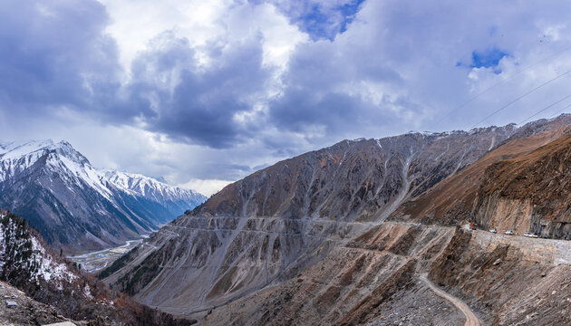View en-route to Zoji la pass at elevation of 3528m in zanskar himalayas mountain range on Srinagar Leh highway, Jammu and Kashmir, India.