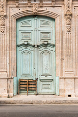 Cuba,Havana, Habana vieja. Vintage doors. 2016-04-02