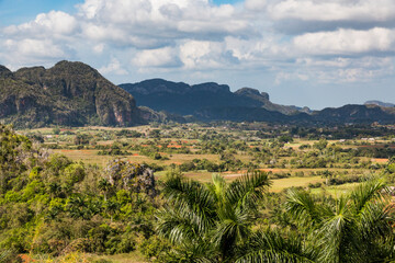 Obraz premium Cuba,Vinales Valley, Vinales Valley National Monument. Landscapes, vistas and tobacco region of Cuba. 2016-03-27