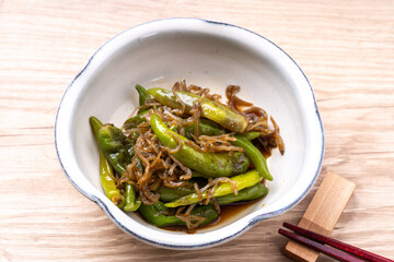 伏見とうがらしとちりめんじゃこの炒め煮