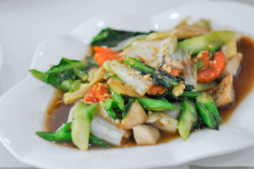 stir fried vegetable in oyster sauce or vegetable salad