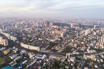 Obraz premium Modern citycondominium and office block building