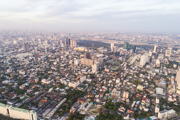 Naklejka premium Modern citycondominium and office block building