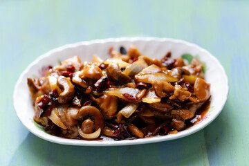 traditional chinese cuisine kung pao chicken