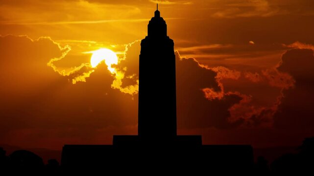 Louisiana State Capitol: Time Lapse at Sunset with Red Sun and Fiery Sky, Baton Rouge, United States