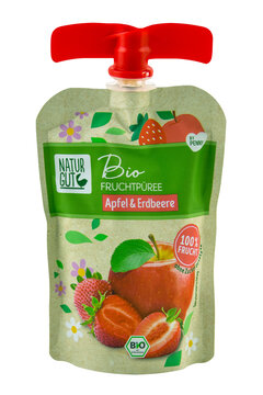 Bio Natur Gut Fruchtmus Apfel-Erdbeere mit Verpackung