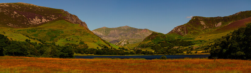 Fototapeta premium Panaroma of Snowdon or Yr Wyddfa mountain from Nantlle, Snowdonia or Eryri National Park.