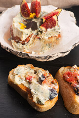 Appetizer - gorgonzola with mascarpone, figs, honey and herbs