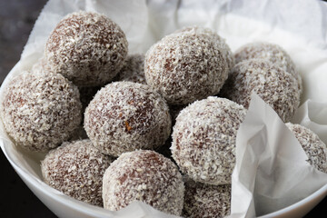 coconut-biscuit balls