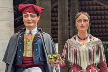 Gegants Petits de Vilanova i la Geltru in front of La Porxada in Granollers