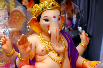 07 September 2024, Newly made idols of the God known as Ganesha or Ganapati for sale at a shop on the eve of Ganesh festival in Pune, India.