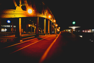 Böse Brücke Berlin nachts