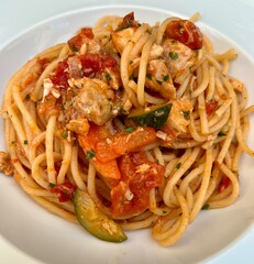 spaghetti with tomato sauce