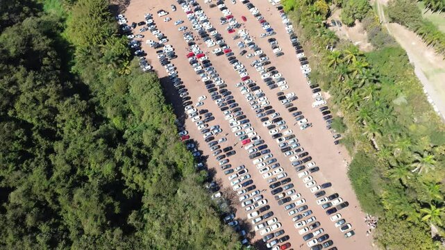 Estacionamento de Carros visto de cima
