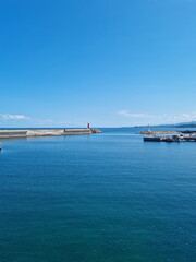 
This is the scenery of Daepo Port on the East Sea of ​​Korea.