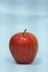isolated fresh red apple photo in plain background