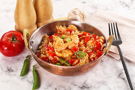 Italian pasta orzo with prawn