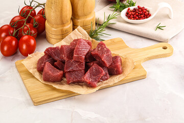 Raw beef cubes for cooking