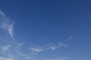 
Blue sky with feathery clouds
