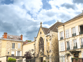 Journey to Chalons-en-Champagne: Exploring the Enchanting Streets of the Old Village