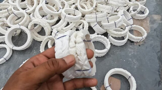 shell shakha indian girl jewellery