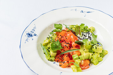 detox salad with smoked salmon