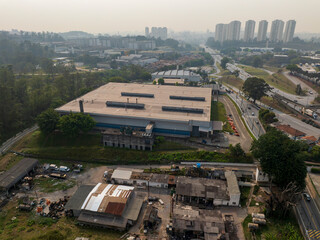 imagens aéreas impressionantes da cidade de Osasco, destacando seus principais pontos e oferecendo...